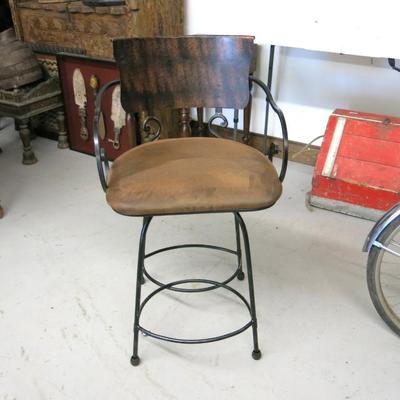 Iron Swivel Bar Stool