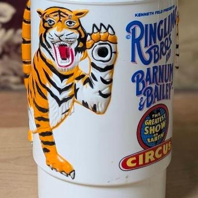 BARNUM & BAILEY CIRCUS Plastic Mug The Greatest Show On Earth 3D TIGER