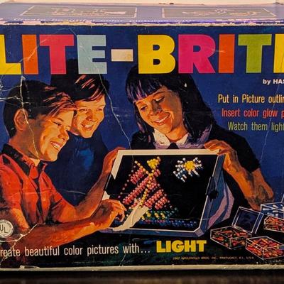 Lite Brite Hasbro 1967 Light Bright Original Pegs Vintage