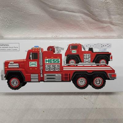 Die Cast Hess Fire Truck And Ladder Rescue New IOB 