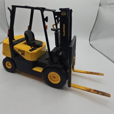 Daewoo D25S Forklift Model 2004-2007