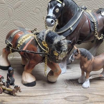 Horse And Wagon Figures And Toys
