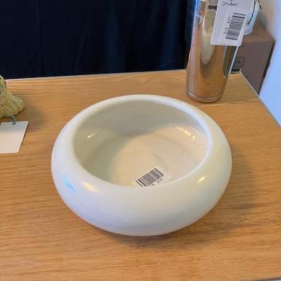 Sale Photo Thumbnail #88: Bowl