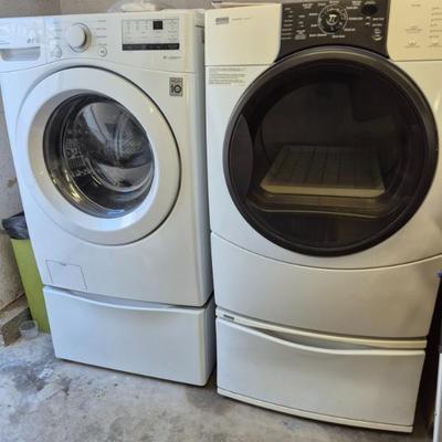 LG washer/Dryer set
