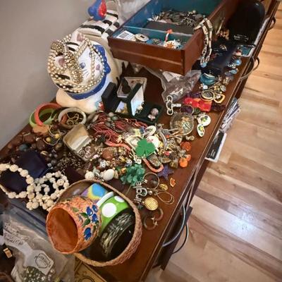 Sale Photo Thumbnail #130