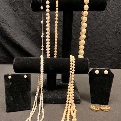 De236 vintage pearl assortment