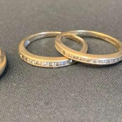 De227v gold and diamond wedding rings