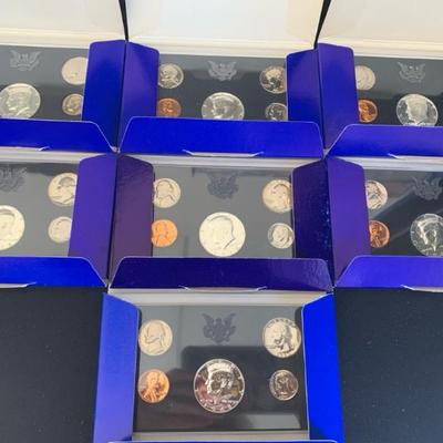 De245 seven 1968 us coin sets