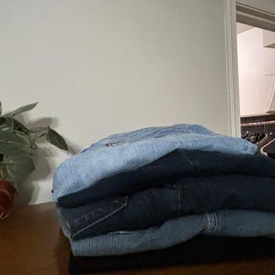 Sale Photo Thumbnail #355