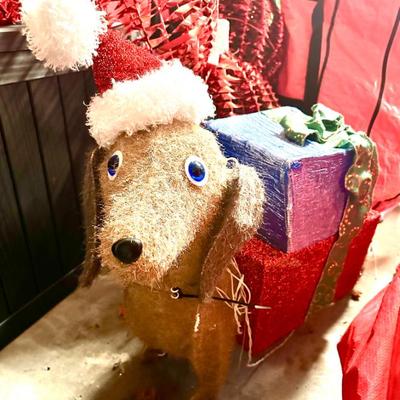 Sale Photo Thumbnail #58: Outdoor decor, can’t get lights to work