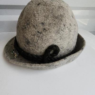 Vintage Hats & Purses 