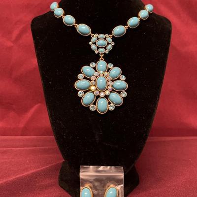 Turquoise Flower Necklace And Turquoise Dangle Earrings 