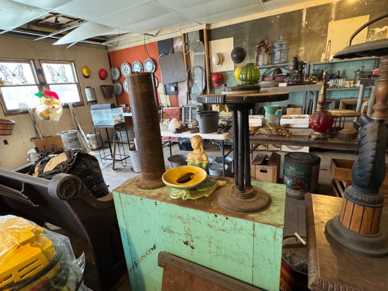 Sale Photo Thumbnail #63