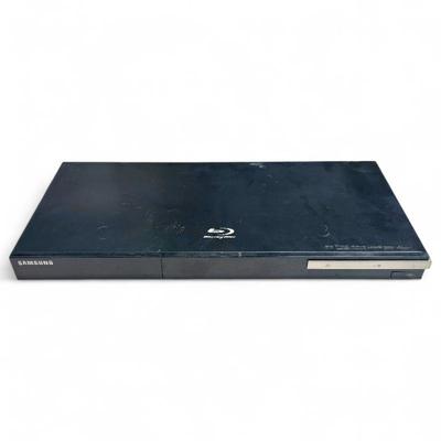 Sale Photo Thumbnail #102: Samsung BD-C5500 Blu-Ray DVD Player with LinkStick