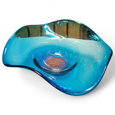 Sale Photo Thumbnail #268: Murano-Style Blue Hand-Blown Art Glass Bowl