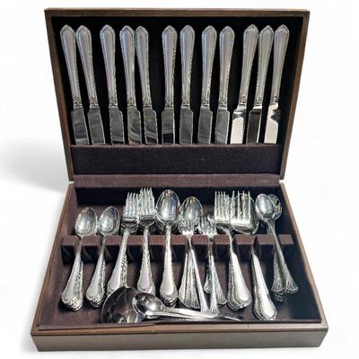 Sale Photo Thumbnail #104: 93-Piece Stainless Silverware Set by Hampton Silversmiths & Oneida