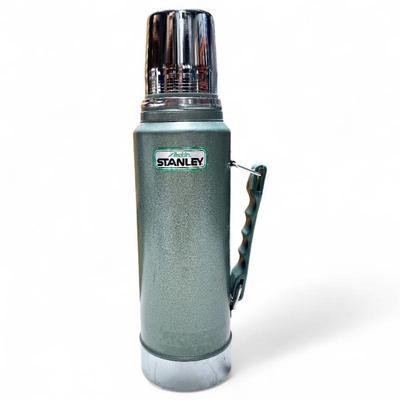 Sale Photo Thumbnail #87: Aladdin Stanley Green Vacuum Bottle 1 Quart