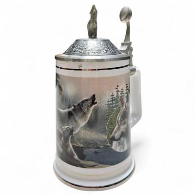 Sale Photo Thumbnail #267: Timber Wolf Tankard by Kevin Daniel