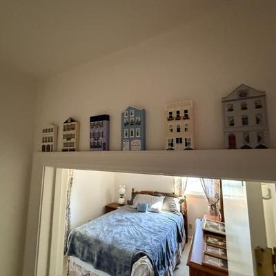 Sale Photo Thumbnail #176