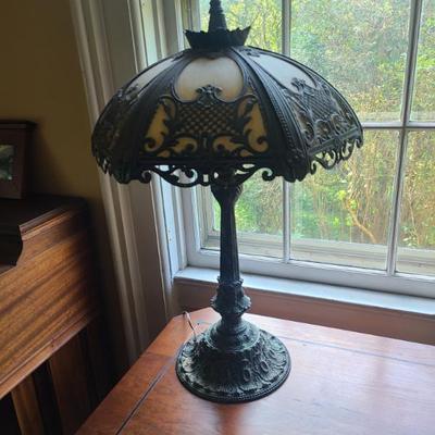 Sale Photo Thumbnail #59: Slag Glss lamp