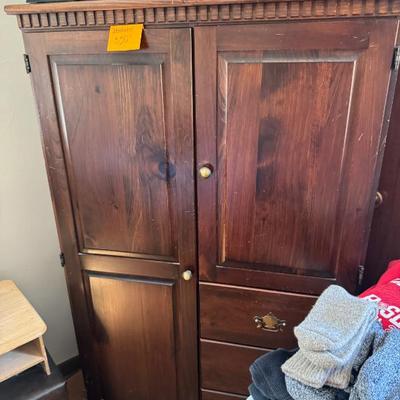 Sale Photo Thumbnail #63: wardrobe