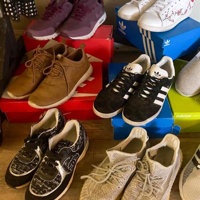 Sale Photo Thumbnail #132