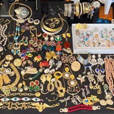 Sale Photo Thumbnail #23