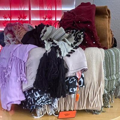 Sale Photo Thumbnail #107