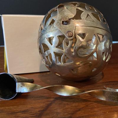 Sterling Silver Potpourri Ball With Silver Candle Sniffer