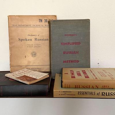 Collection Of 1940s And 50s Russian Language Books US War Russian Dictionary 