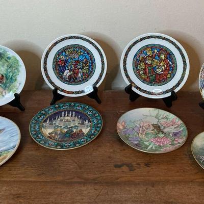 Vintage Mystery Plate Collection With Authenticity Seal