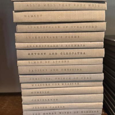 The Yale Shakespeare Collection Volume II
