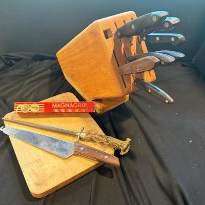 Wooden Knife Block With Cutco Knives And Authentic Deer Antler Knife Sharpener And More 