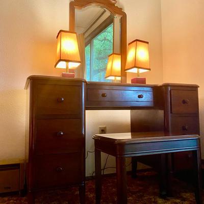 Vintage Solid Wood Vanity & Bench With Detached Mirror & Two Lamps