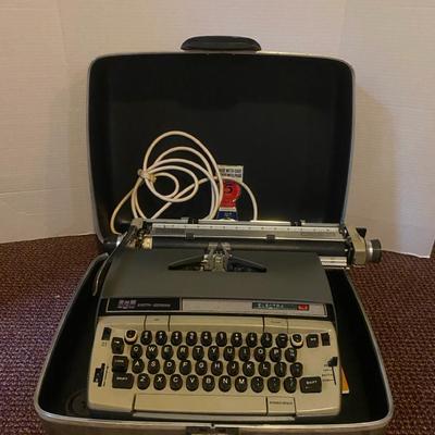 Smith Corona Electra SS Typewriter & Case For Repair