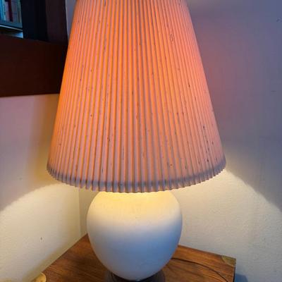 MCM Ceramic Lamp