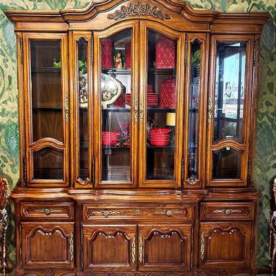 “Unique Furniture Makers” Breakfront China Cabinet
