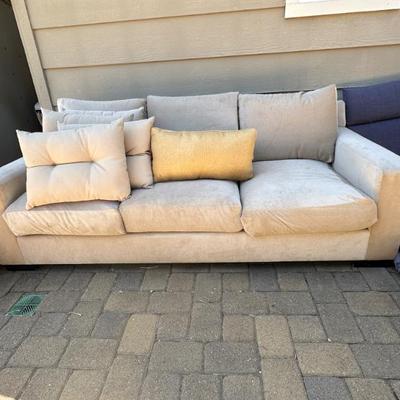 Sale Photo Thumbnail #562