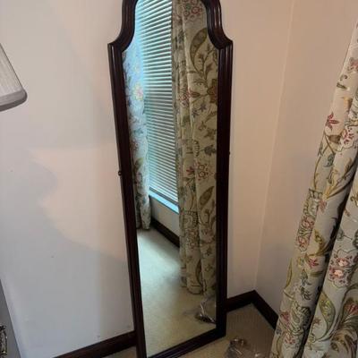 Sale Photo Thumbnail #52