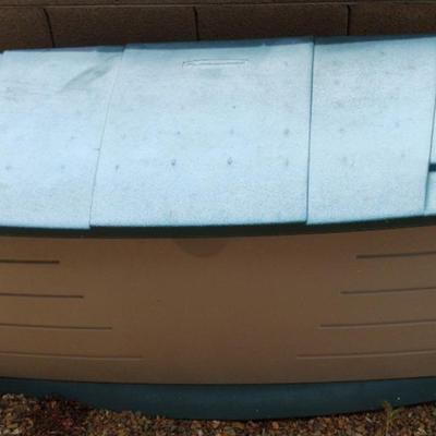 Rubbermaid Outside Storage
