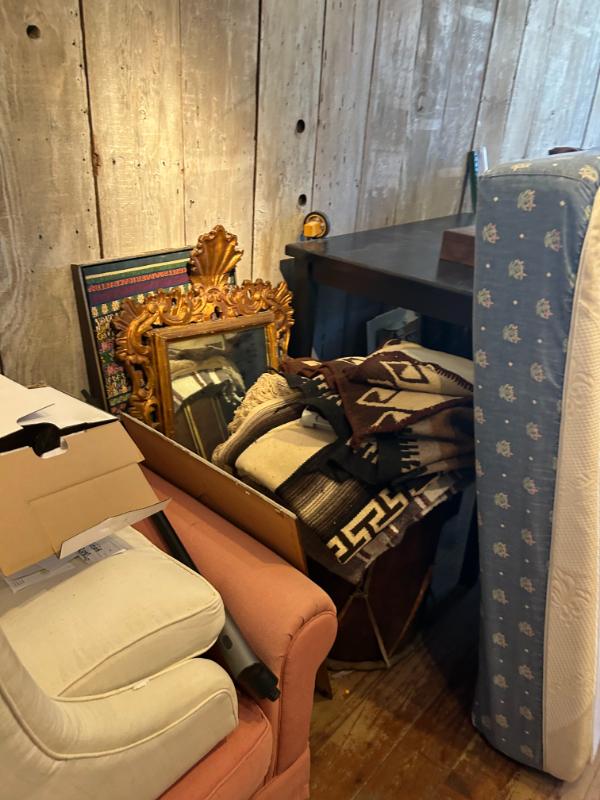 Sale Photo Thumbnail #17