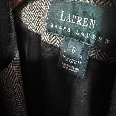 Sale Photo Thumbnail #333