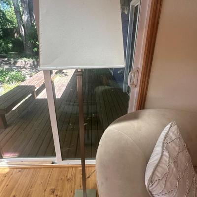 Floor lamp
