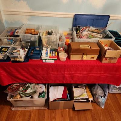Arts & crafts supplies