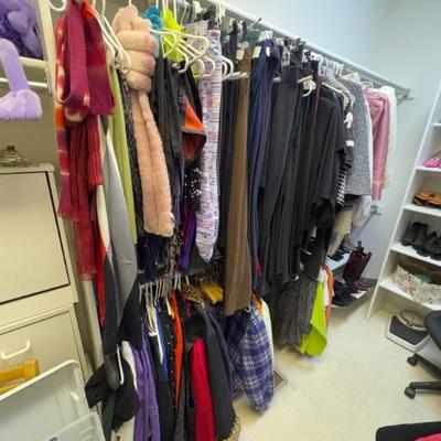 Sale Photo Thumbnail #102