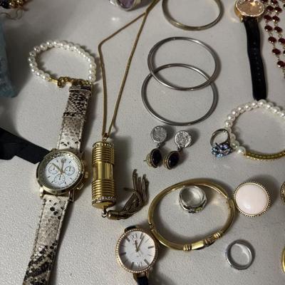 Sale Photo Thumbnail #218