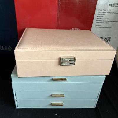 Sale Photo Thumbnail #126