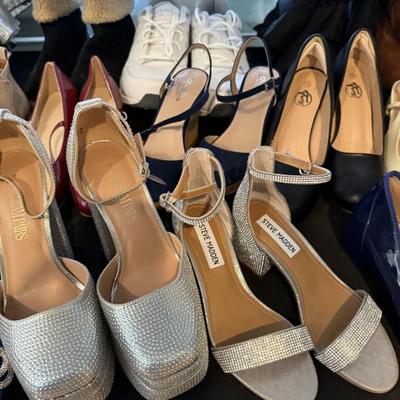 Sale Photo Thumbnail #174
