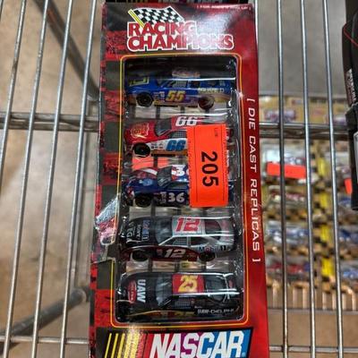 Sale Photo Thumbnail #205