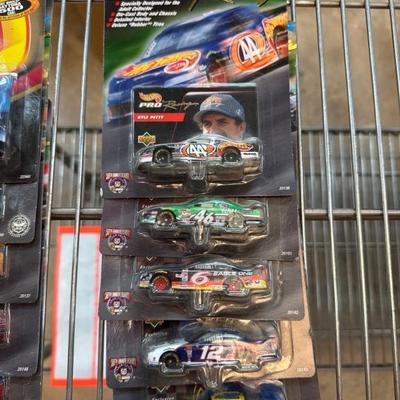 Sale Photo Thumbnail #178